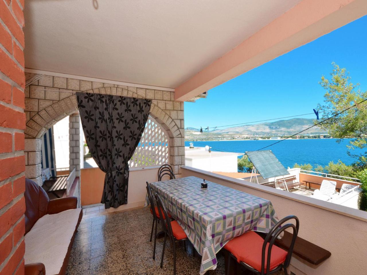 Apartments Josipa Trogir Quarto foto