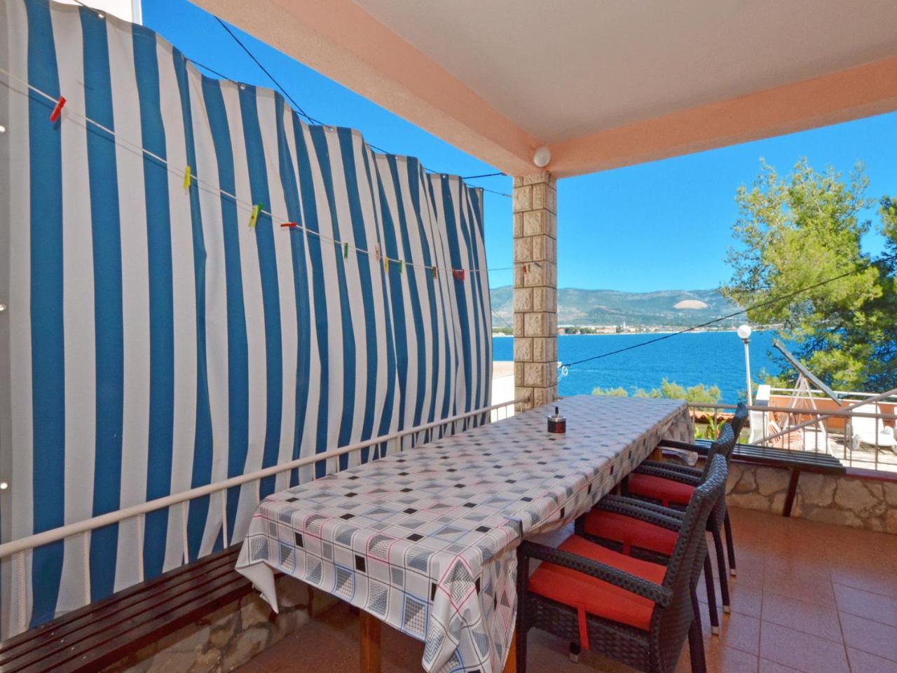 Apartments Josipa Trogir Quarto foto